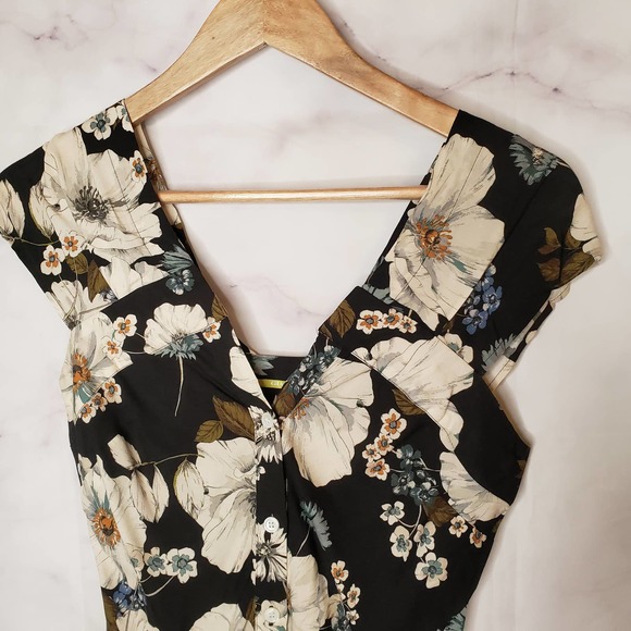 GIANNI BINI floral cold shoulder button down blouse 0 - Picture 3 of 10